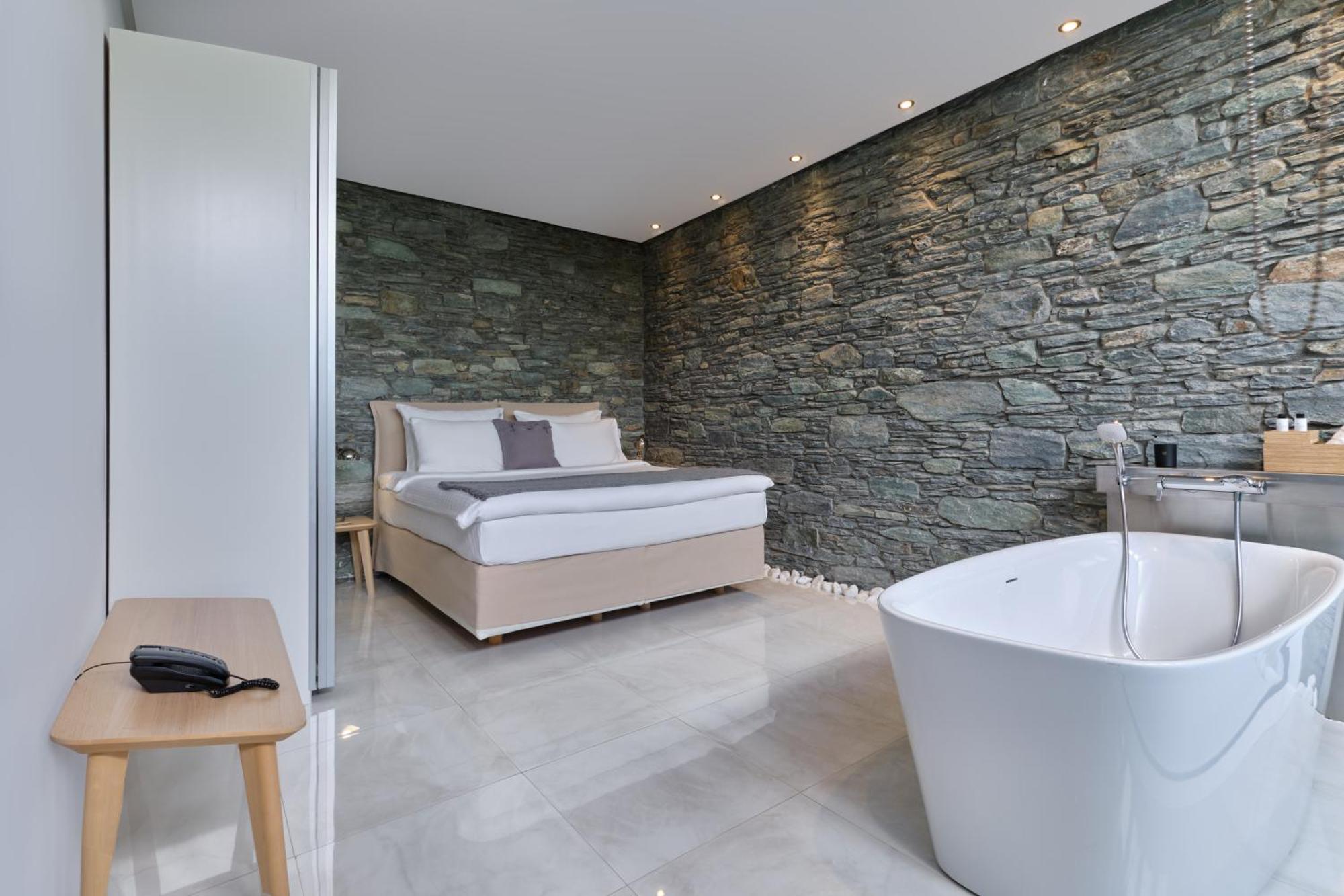 A - Luxury Villa *