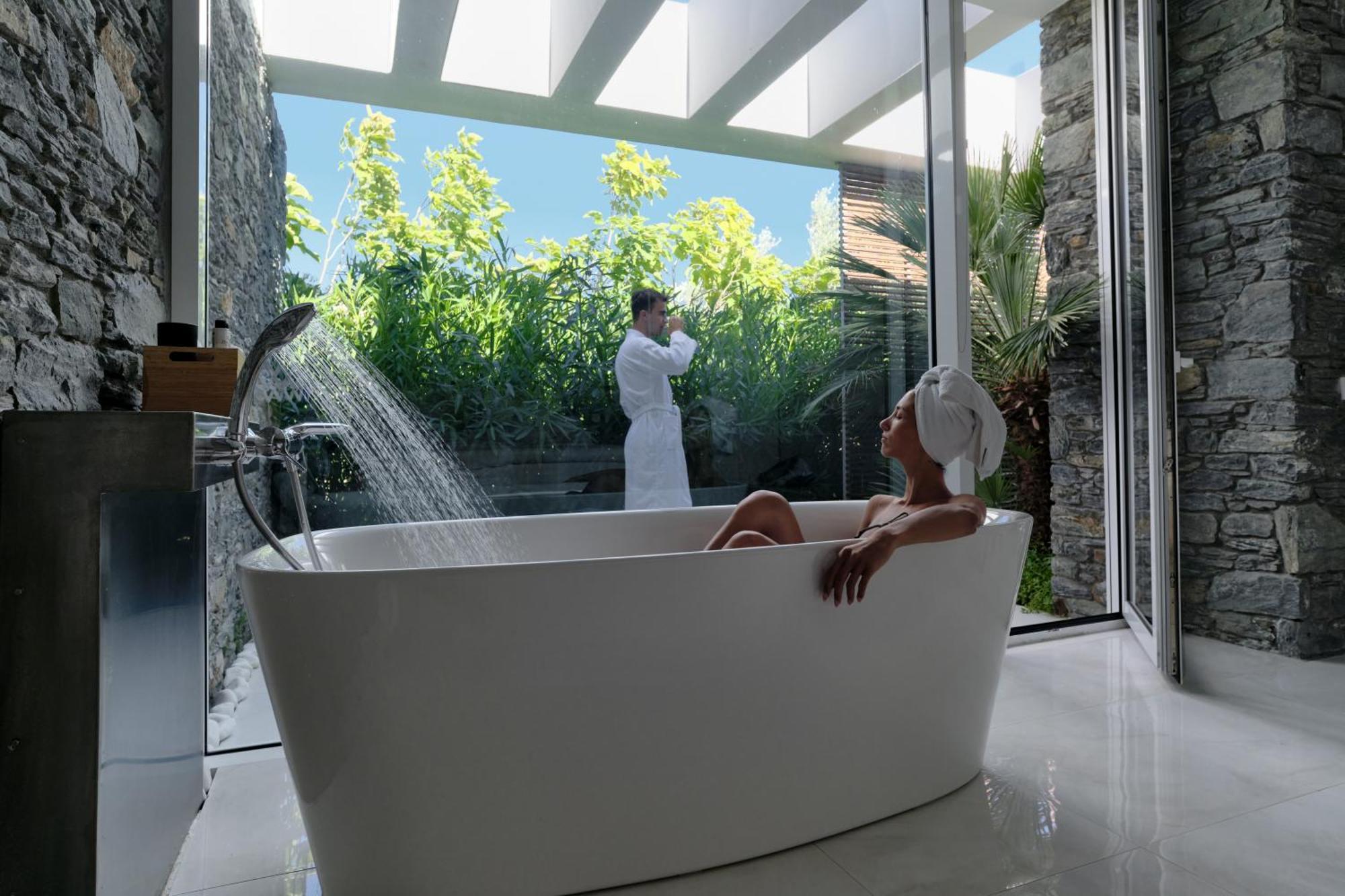 A - Luxury Villas * Plomari