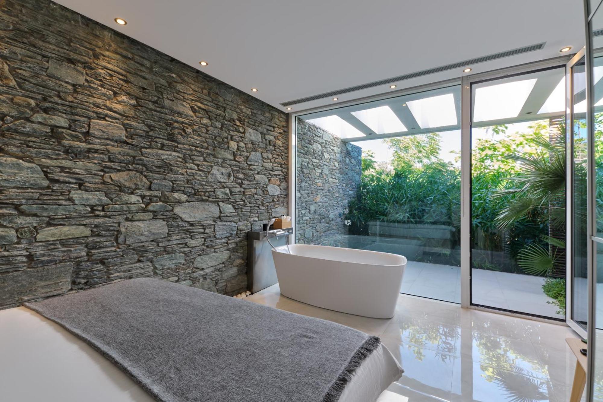 A - Luxury Villas * Plomari