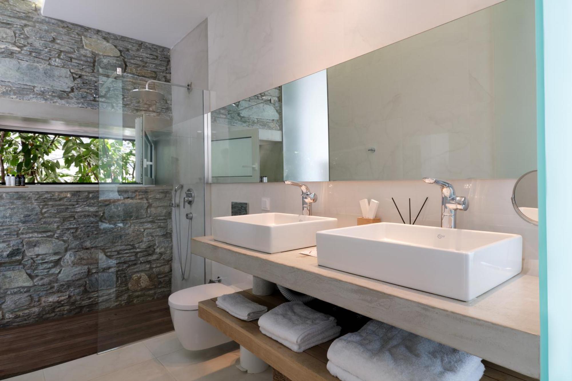 A - Luxury Villas Plomari